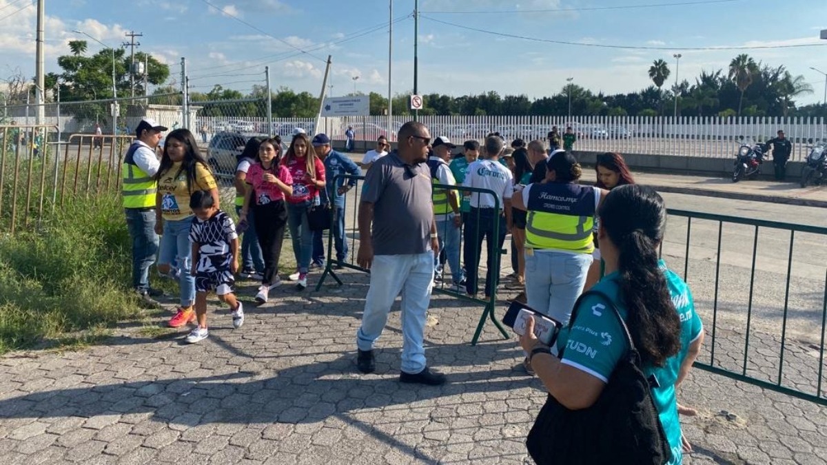 Operativo por el partido del León-Pumas