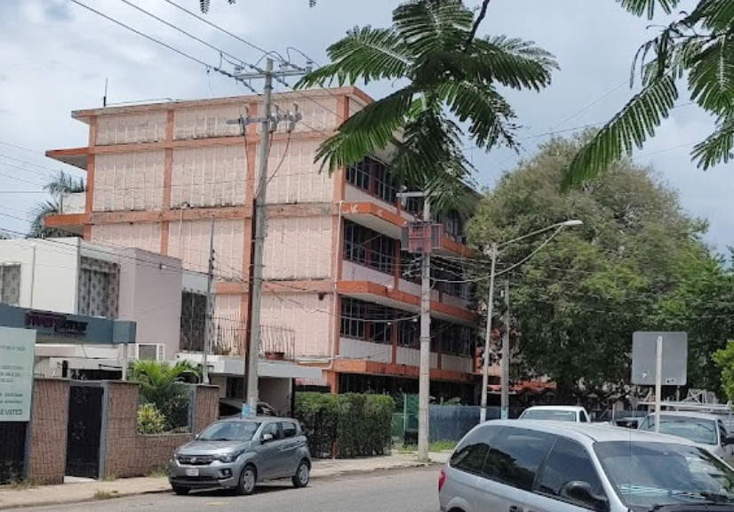 escuela secundaria "Santiago Burgos Brito"