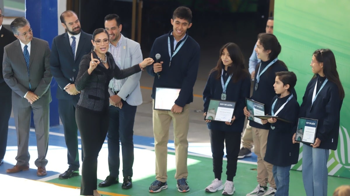 Estudiantes León Matemáticas Olimpiada