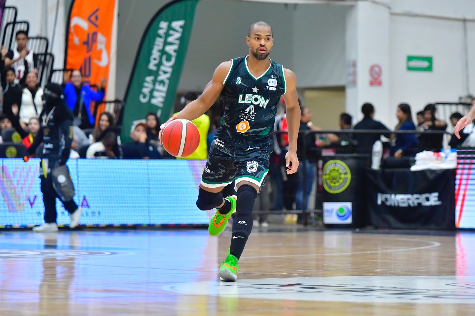 Abejas vs Fuerza Regia