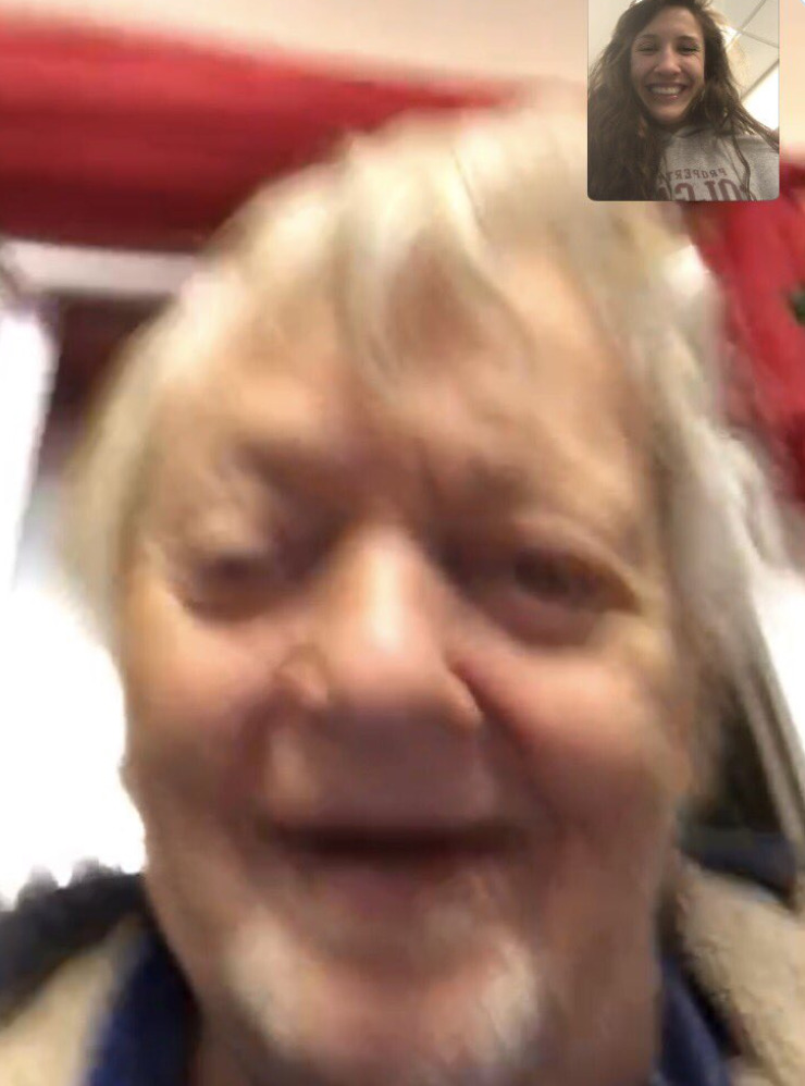 Muere abuelito que tomó pintura por confundirla con yoghurt