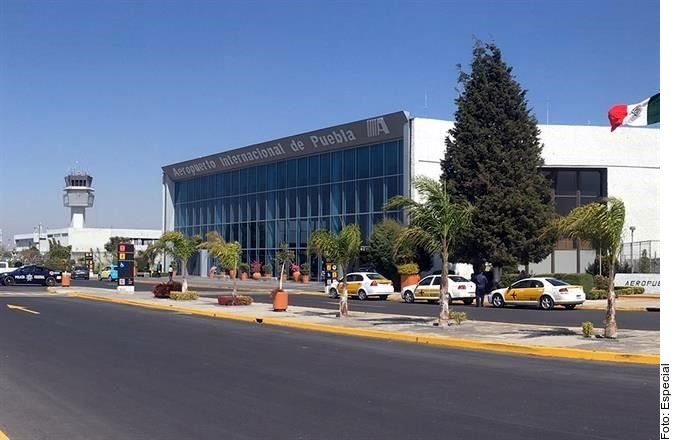 Controla Ejército aeropuerto de Puebla