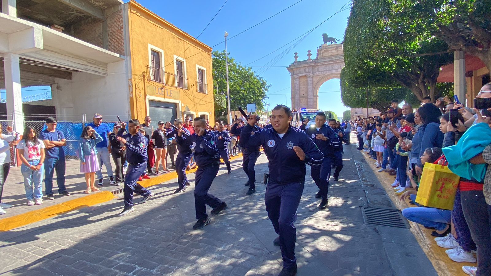 Desfile por la Revolución en León 2023