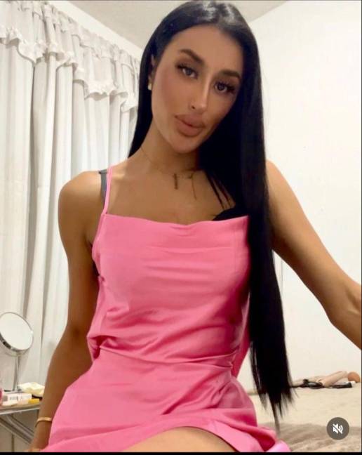 Eduin Caz con chica trans