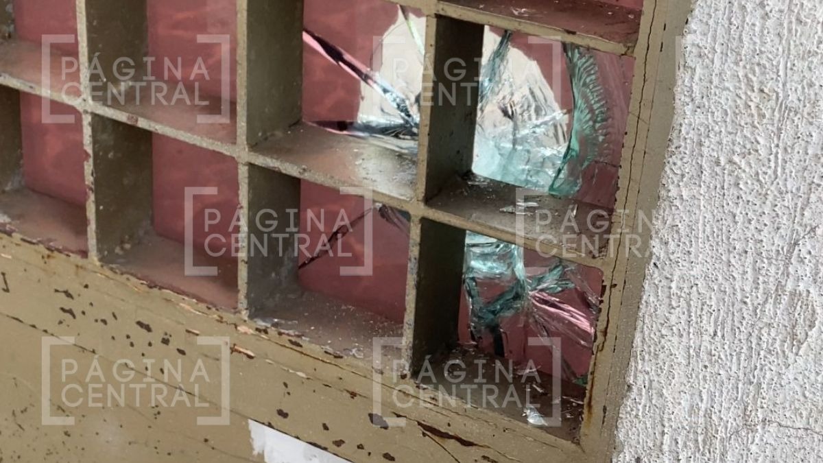 Exigen renuncia de Mario Bravo y Carlos Zamarripa en altar a Vanderkam