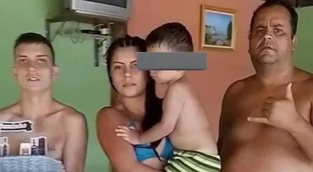 Mujer esposo engaño papá