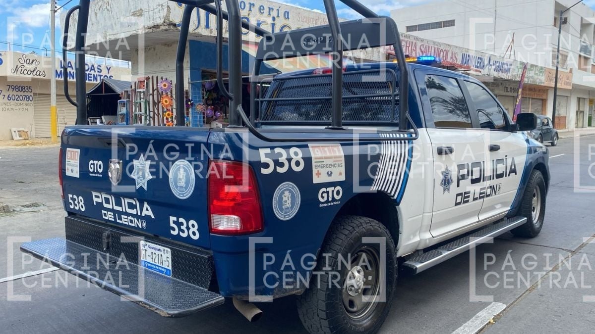 Vendedor de flores baleado afuera del Panteón San Nicolás de León