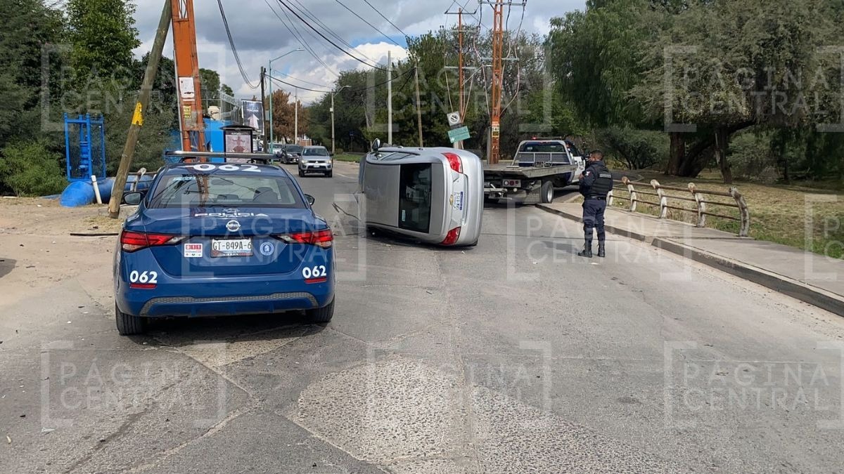 Volcadura Camino a La Patiña