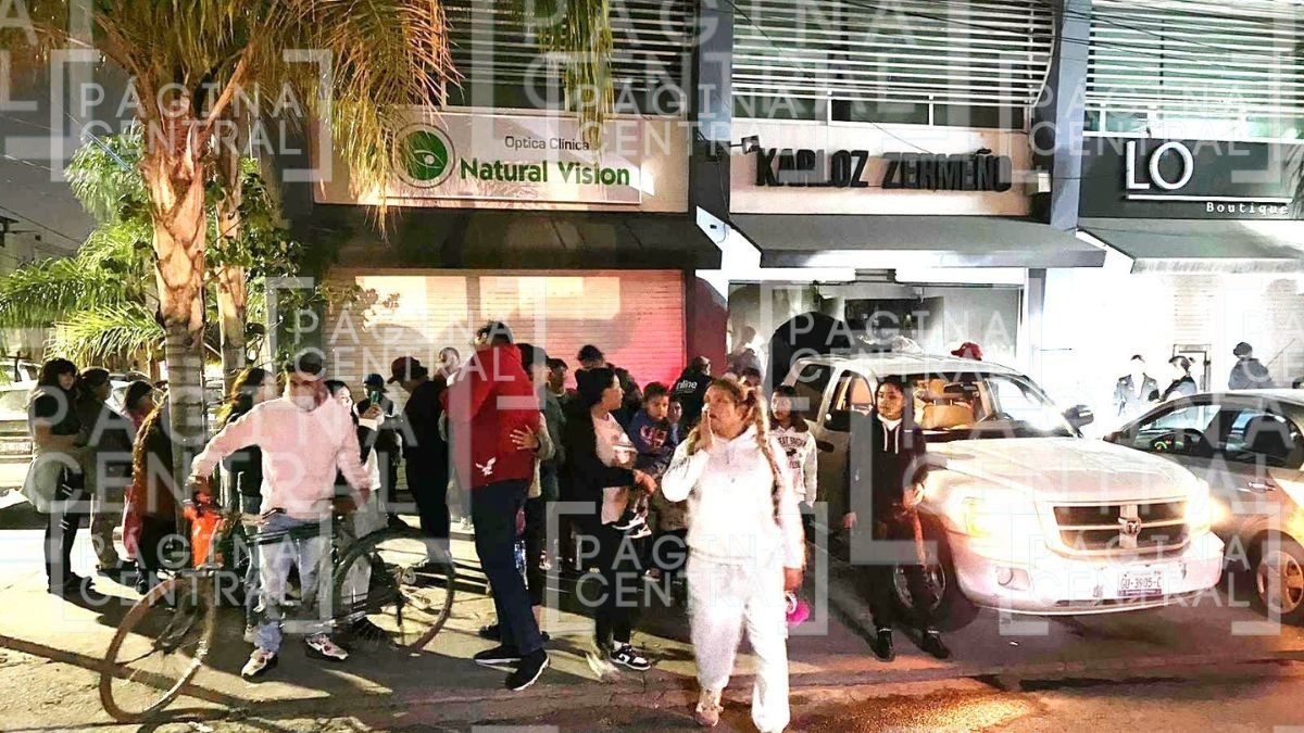 Incendio de boutique de Karloz Zermeño, Wendy Guevara está en el lugar