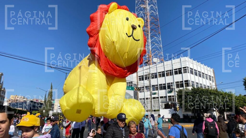 Desfile de aniversario de León