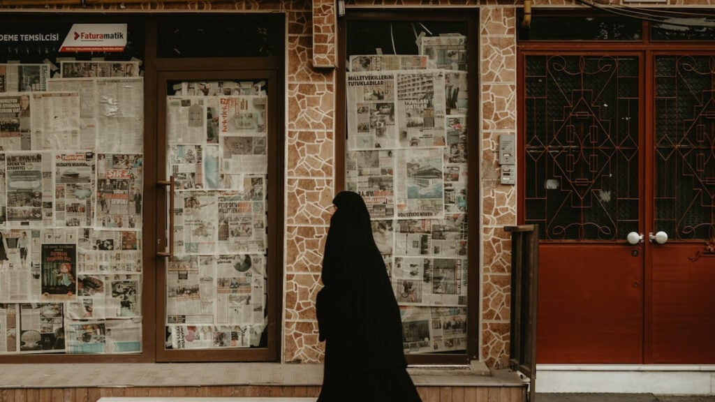 Mujer velo musulmán