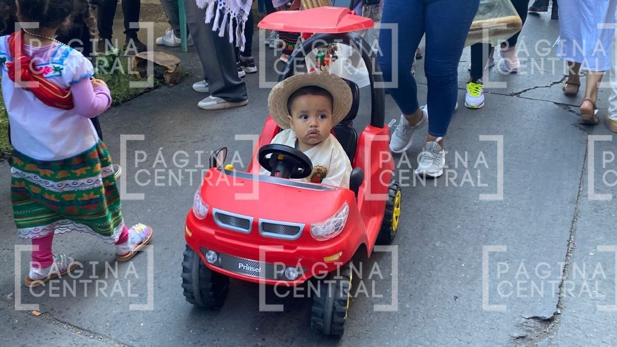 Asisten miles de inditos al Santuario de Guadalupe en León