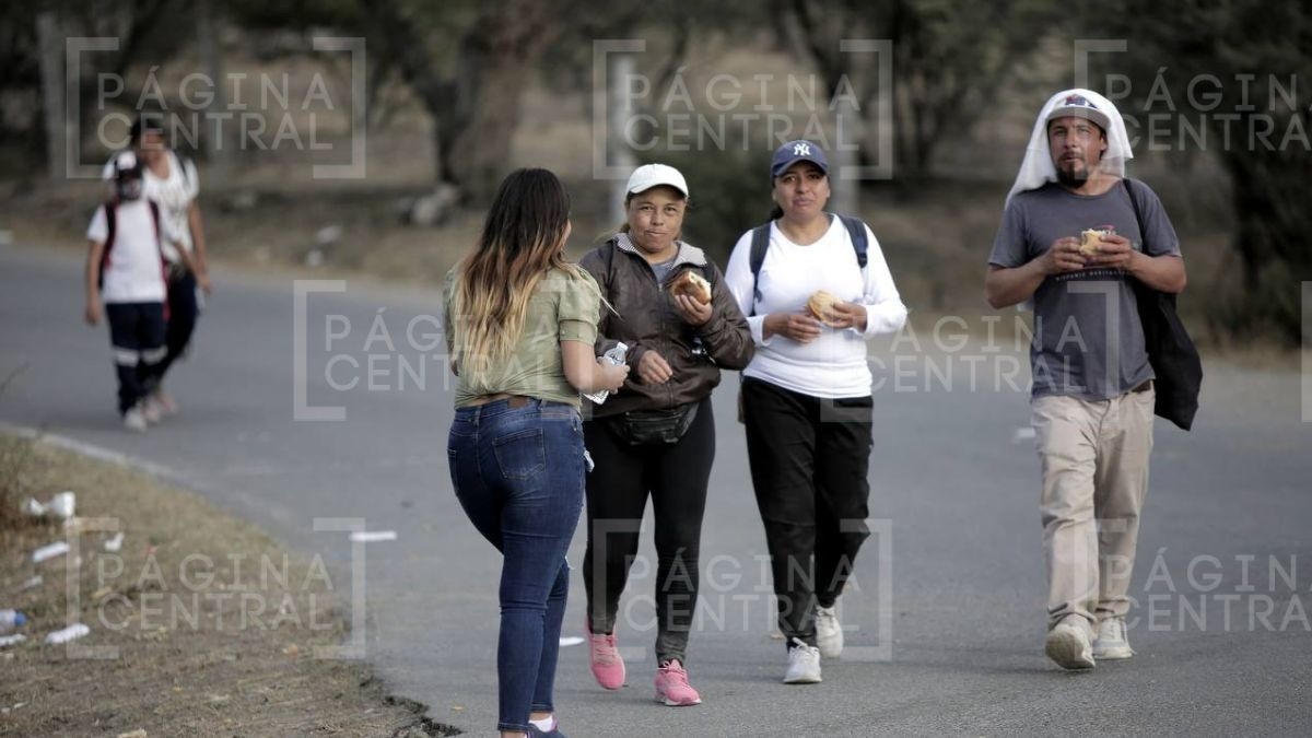 Salen peregrinos de León rumbo a San Juan de los Lagos