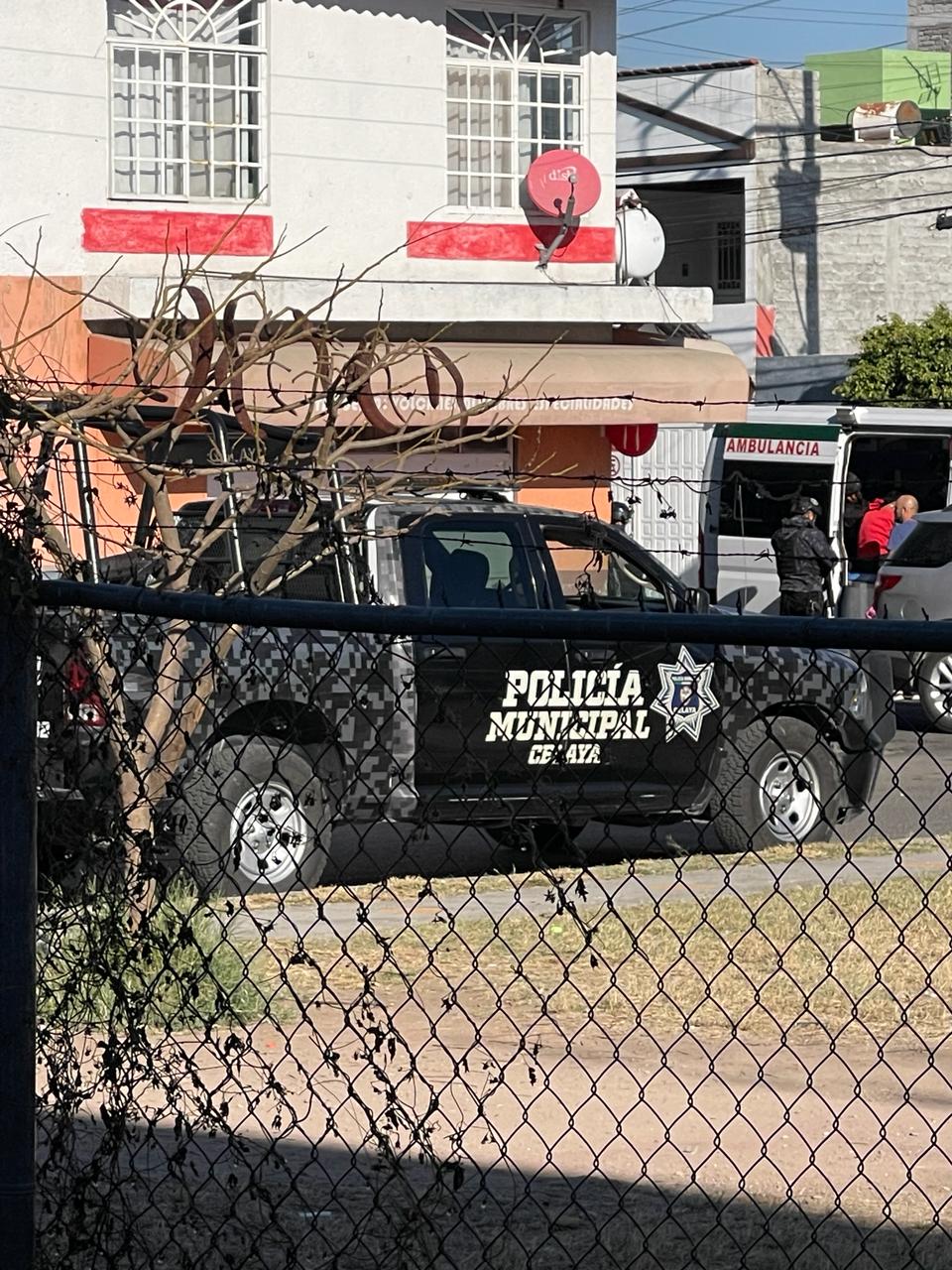 Niños se tiran al piso en escuela por balacera en Celaya
