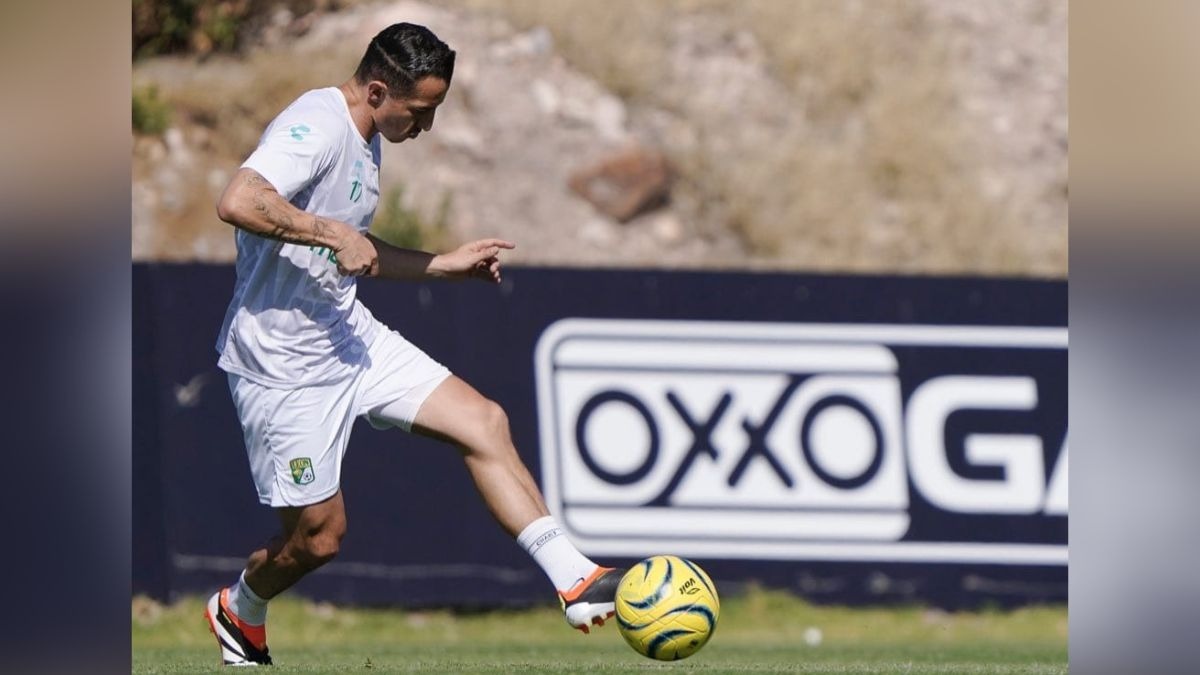 Andrés Guardado en el Club León