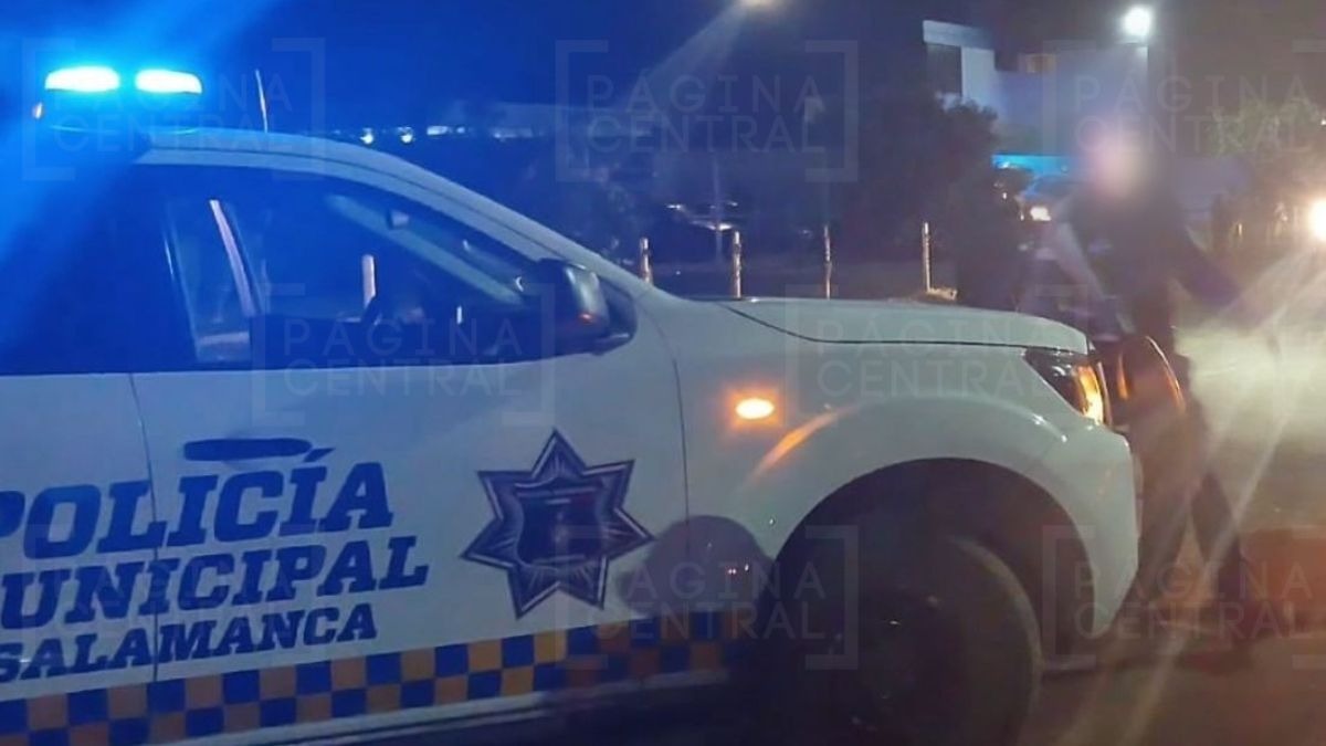 Atacan a policías en Salamanca y muere uno