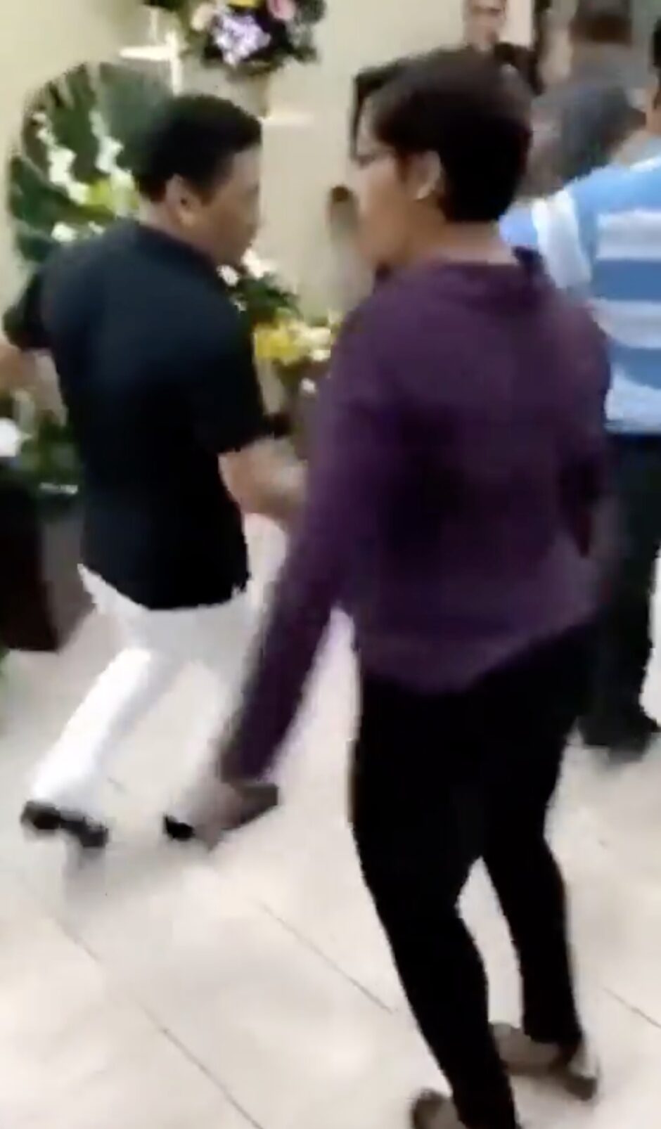 Despiden a hombre con baile y música en su velorio