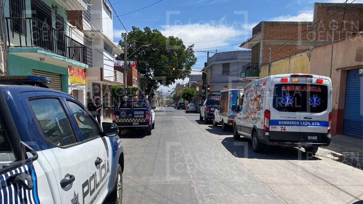 Encuentran a mujer muerta en departamento en León