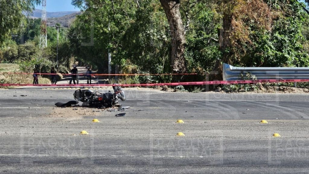 Muere joven motociclista en accidente en el Eje Metropolitano en León