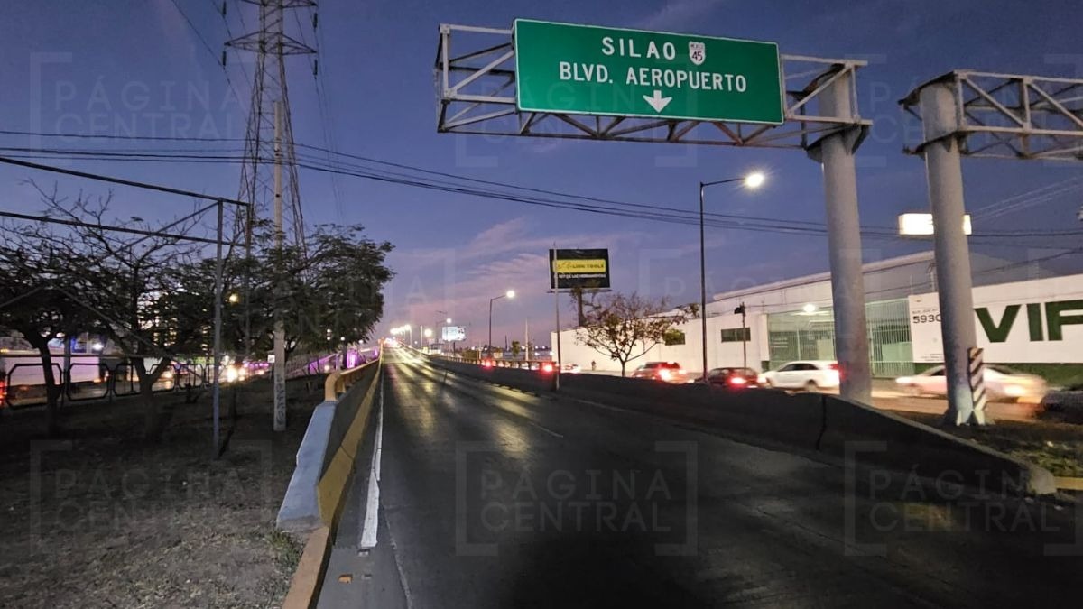 Atropella y mata a joven motociclista en el distribuidor vial en León