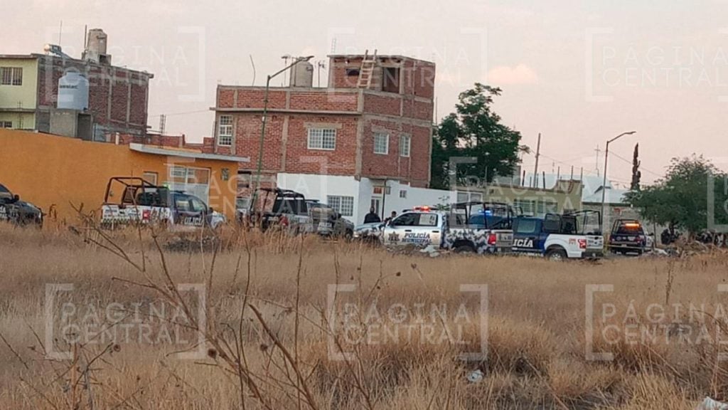 Queman ambulancia; habría 2 paramédicos calcinados en Celaya