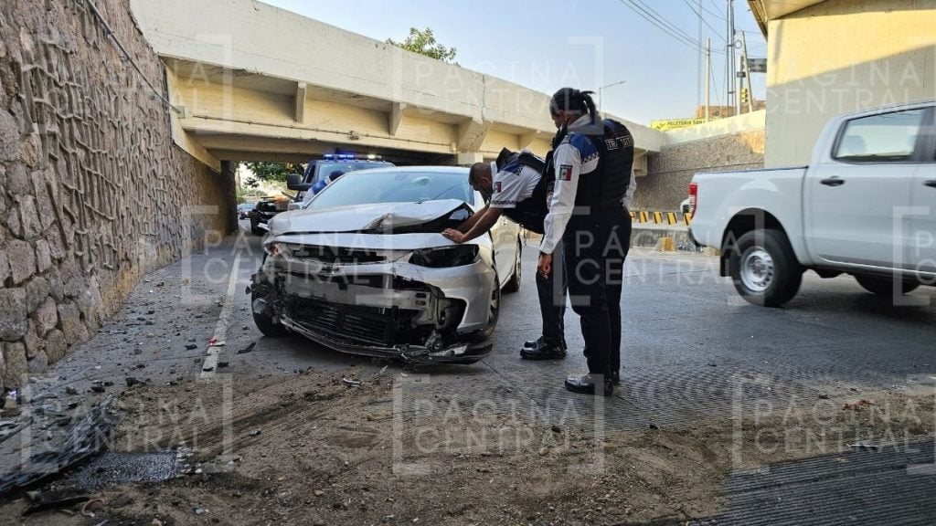 Se registra choque en Malecón del Río 
