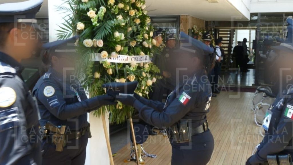 Rinden honores al policía asesinado Daniel Arévalo en León