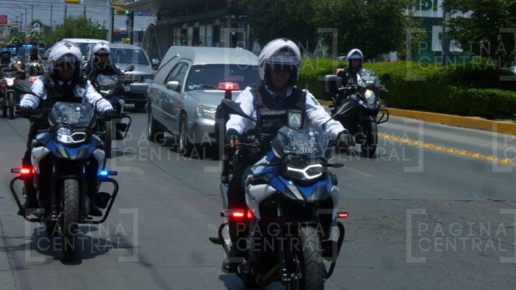 Rinden honores al policía asesinado Daniel Arévalo en León
