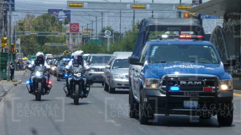 Rinden honores al policía asesinado Daniel Arévalo en León