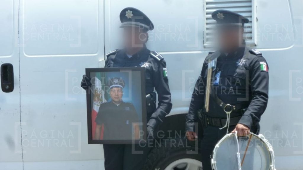 Rinden honores al policía asesinado Daniel Arévalo en León