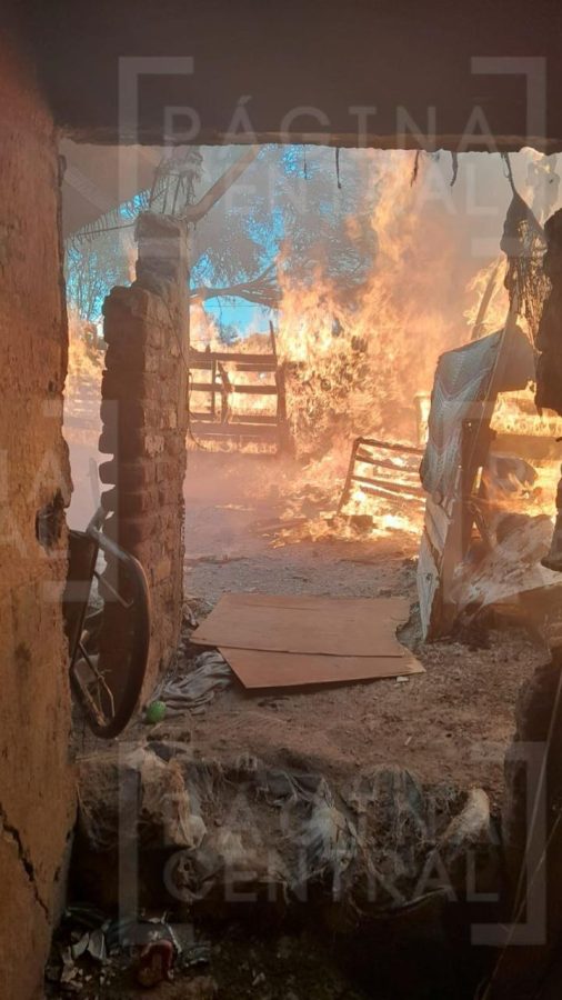 Se incendia casa en Villas de León