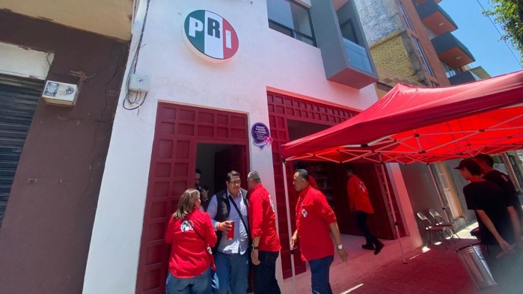 Alito Moreno: Inaugura casa priista en León