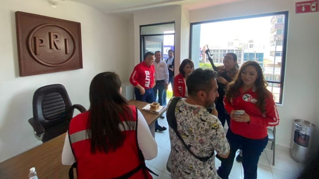 Alito Moreno: Inaugura casa priista en León