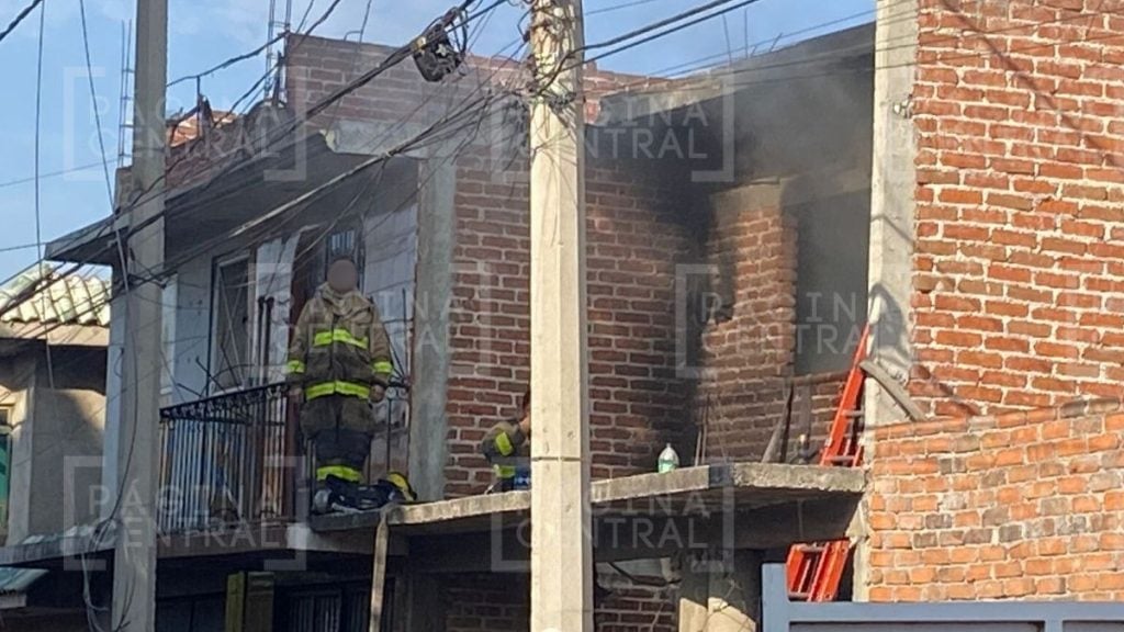 Valle de León: Arde casa con pieles y basura
