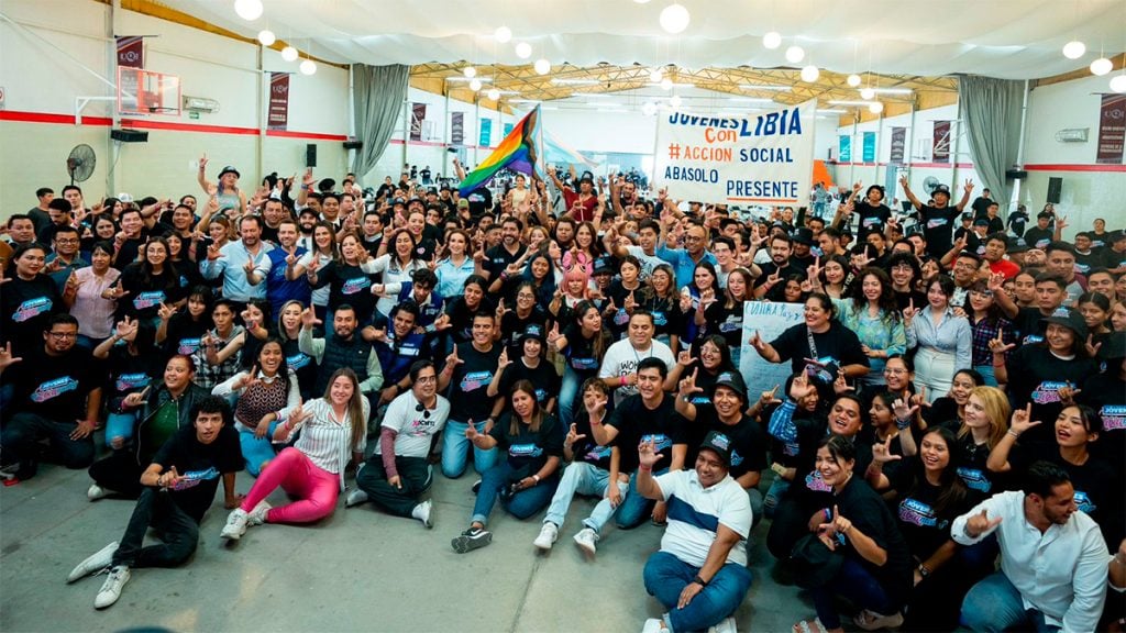 Libia Dennise escucha a los jóvenes en el Libiathón Xingón