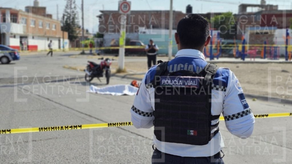 Valle del Maguey: Muere mujer motociclista atropellada por tráiler