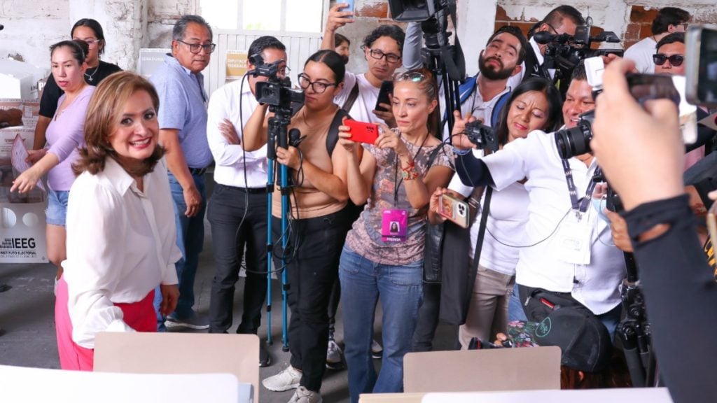 Denuncia Alma Alcaraz que FSPE y policías de civiles quieren reventar la elección en Apaseo el Alto