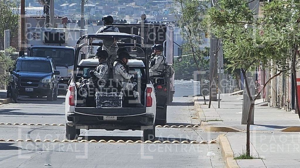 Encuentran cuerpo afuera de la Secundaria 23 en Rizos de la Joya