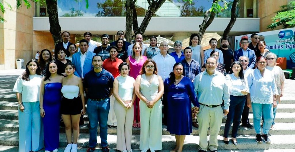 Reconocen a 1ra. Generación del Programa de Familia Temporal