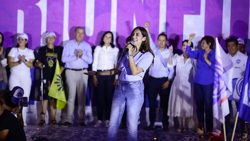 Libia Dennise: Celebra con más de mil panistas su triunfo