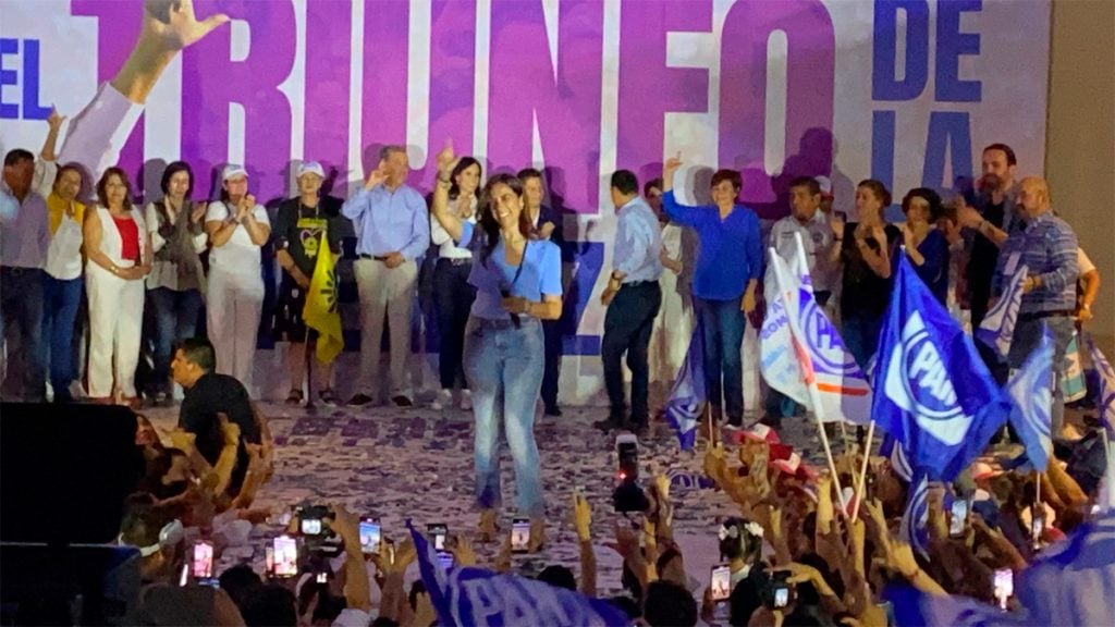 Libia Dennise: Celebra con más de mil panistas su triunfo