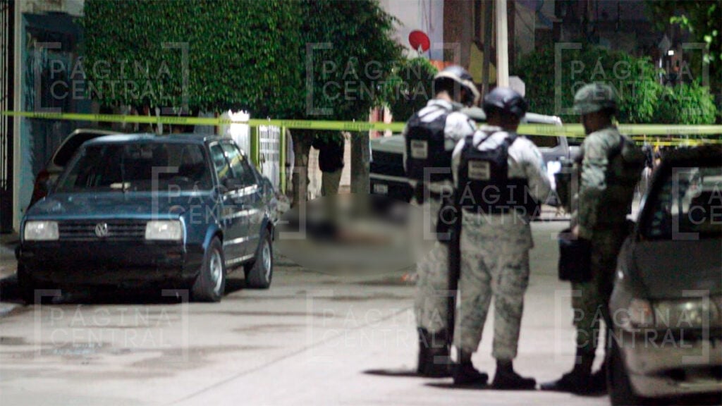 León I: Descubren a una mujer muerta en medio de la calle