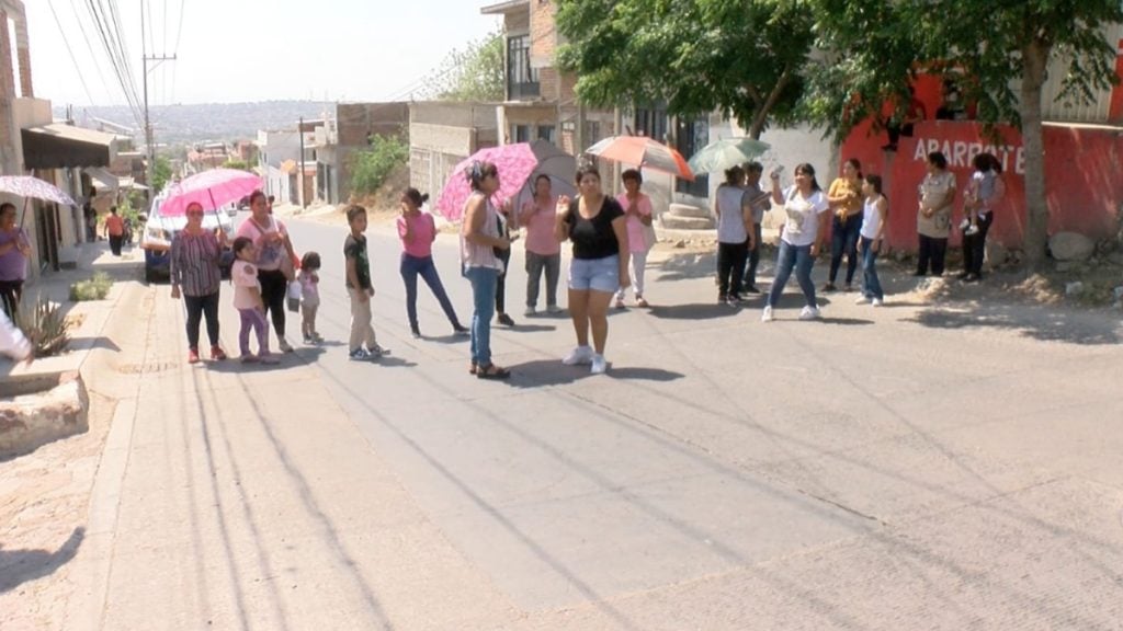Centro Familiar Soledad La Joya: Protestan por falta de agua