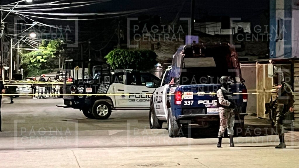 Lomas de Echeveste: Asesinan motosicarios a una persona