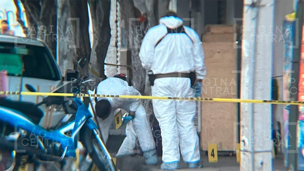 Flores Magón: Asesinan a dos personas y lesionan a una más