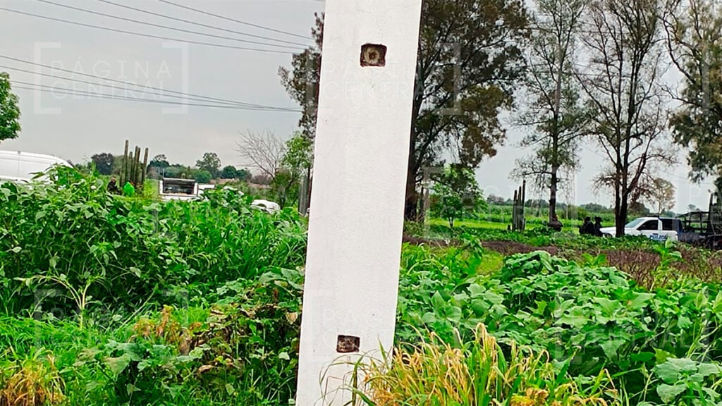 Celaya: Hallan dos cuerpos calcinados en el interior de un carro