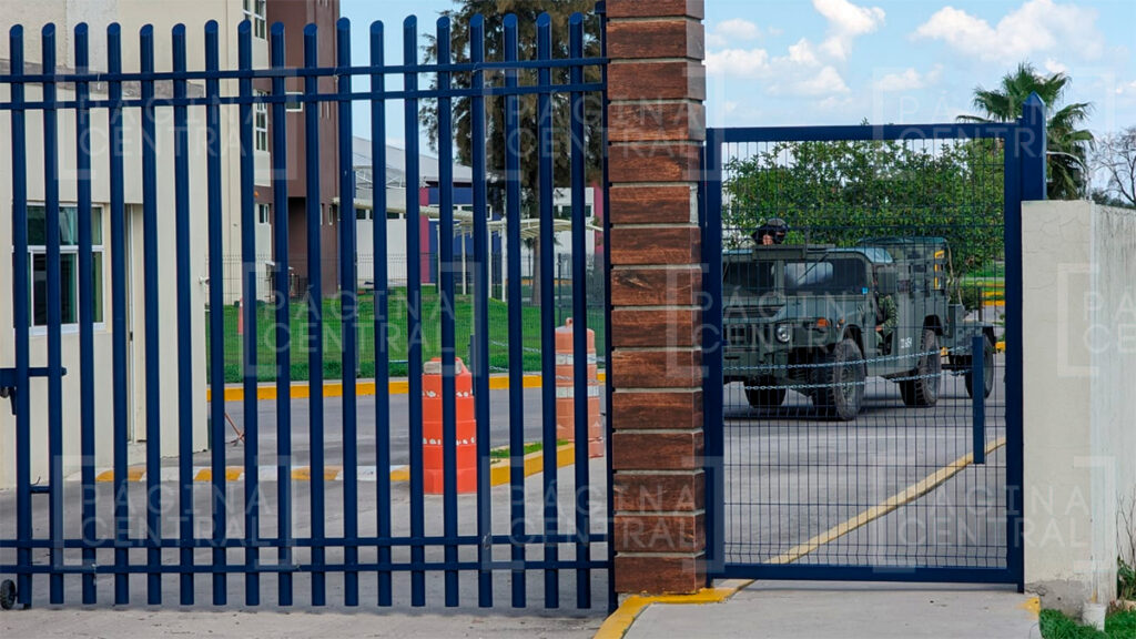 Celaya: Dejan presuntos artefactos explosivos en una escuela