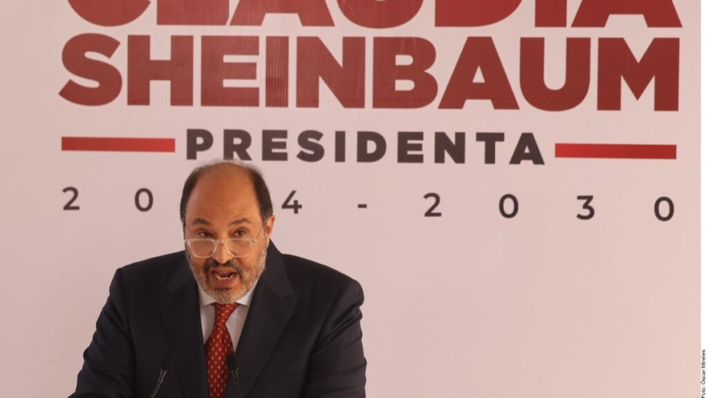 Lázaro Cárdenas Batel va a Oficina de la Presidencia