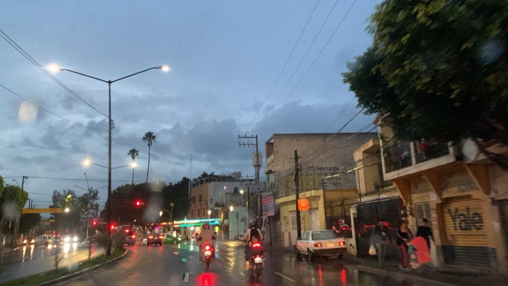 lluvia clima en León