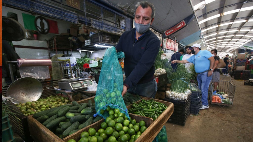 El limón es el 'oro verde' para el crimen organizado en Michoacán.